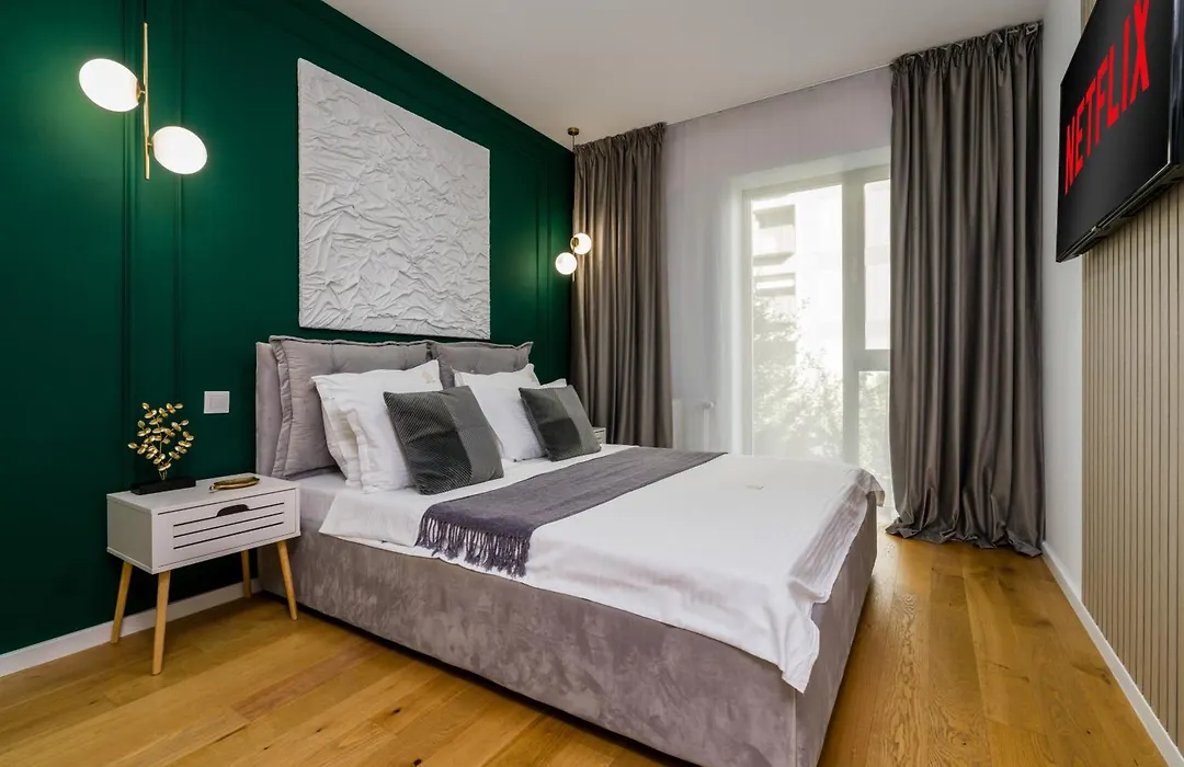 Mido Green Apartment With Private Parking & Self-Check-In-1