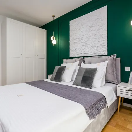 Mido Green Apartment With Private Parking & Self-Check-In-3